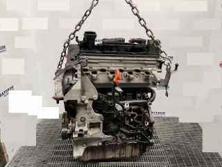 bontott VW PASSAT CC Motor (Fűzött blokk hengerfejjel)