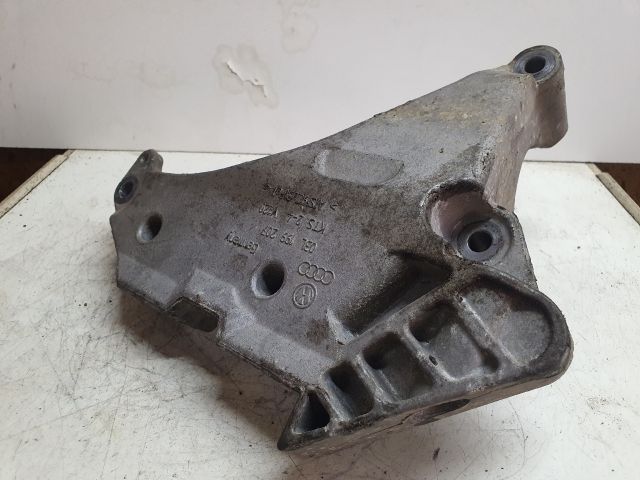 bontott VW PASSAT CC Motor Tartó Bak (Fém)