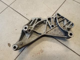 bontott VW PASSAT CC Motor Tartó Bak (Pozíciófüggetlen)