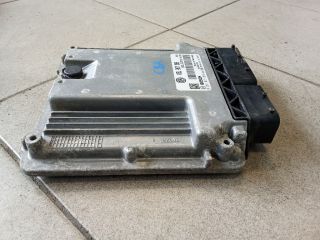 bontott VW PASSAT CC Motorvezérlő