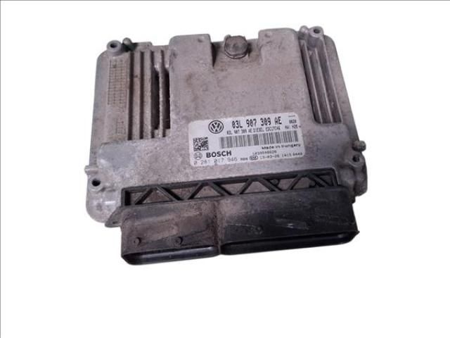 bontott VW PASSAT CC Motorvezérlő