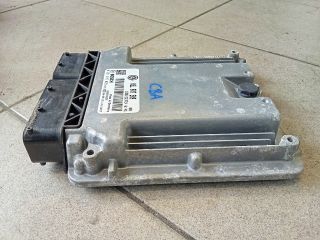 bontott VW PASSAT CC Motorvezérlő