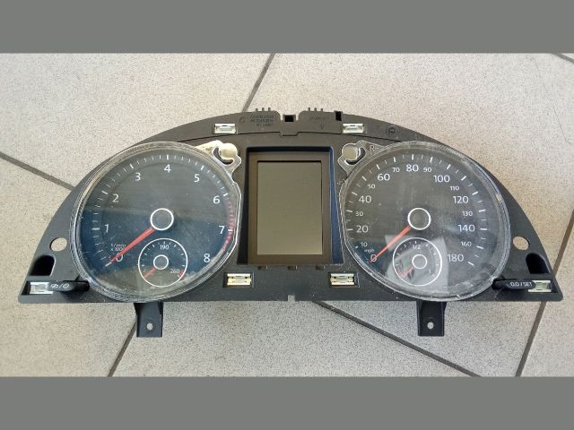 bontott VW PASSAT CC Kilométeróra