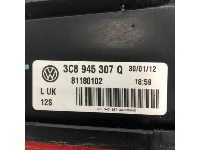 bontott VW PASSAT CC Bal Belső Hátsó Lámpa