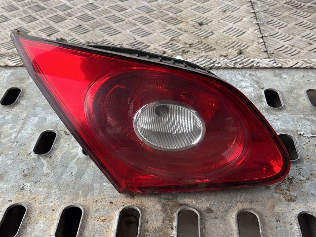 bontott VW PASSAT CC Bal Belső Hátsó Lámpa