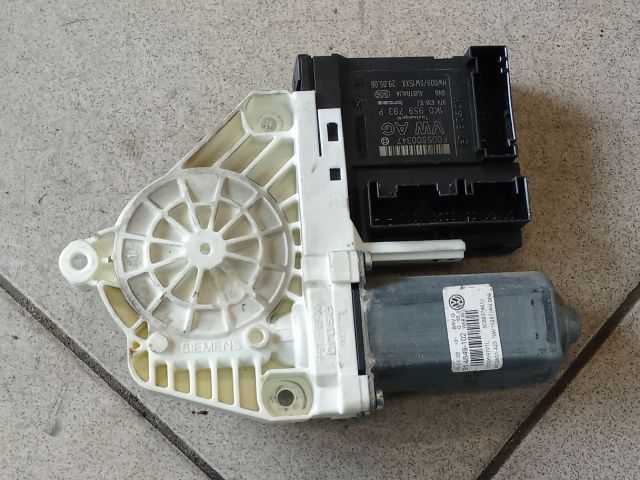 bontott VW PASSAT CC Bal első Ablakemelő Motor