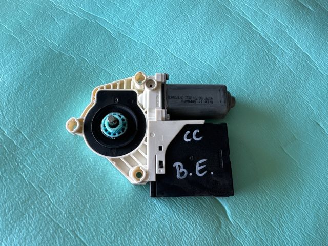 bontott VW PASSAT CC Bal első Ablakemelő Motor