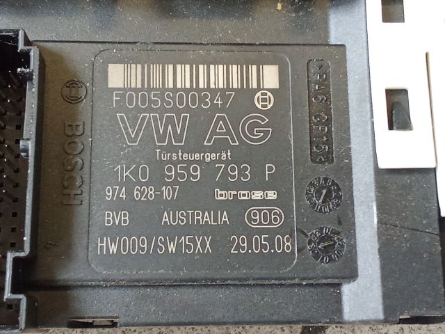 bontott VW PASSAT CC Bal első Ablakemelő Motor