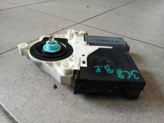 bontott VW PASSAT CC Bal első Ablakemelő Motor