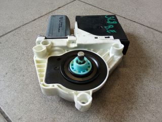 bontott VW PASSAT CC Bal első Ablakemelő Motor