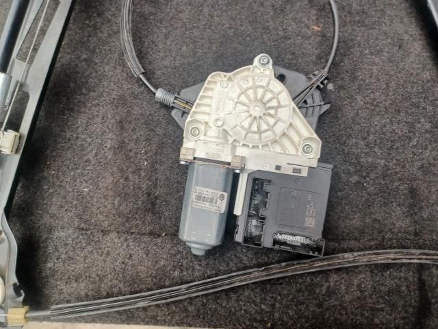 bontott VW PASSAT CC Bal első Ablakemelő Szerkezet (Elektromos)
