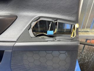 bontott VW PASSAT CC Bal első Ajtó Kárpit