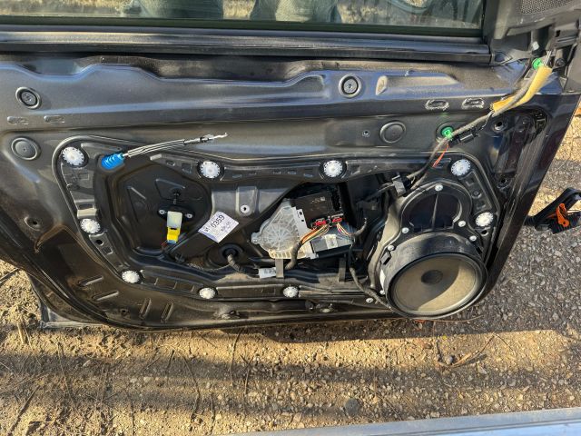 bontott VW PASSAT CC Bal első Ajtó (Részeivel)