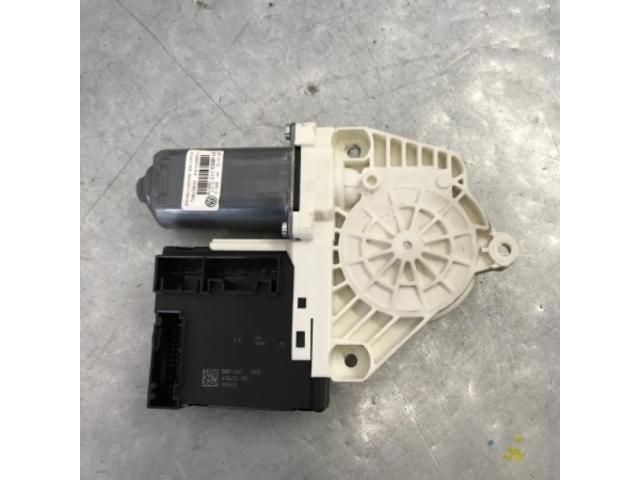 bontott VW PASSAT CC Bal első Ajtó Vezérlőegység