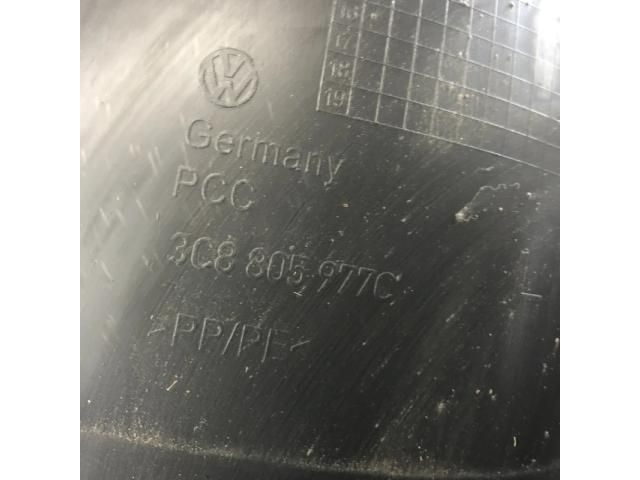 bontott VW PASSAT CC Bal első Dobbetét (Kerékjárati, Műanyag)