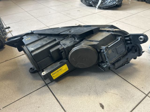 bontott VW PASSAT CC Bal Fényszóró