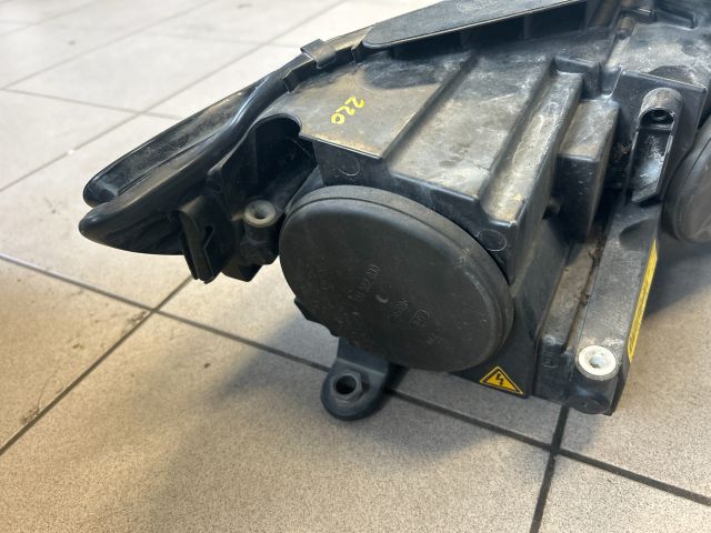 bontott VW PASSAT CC Bal Fényszóró