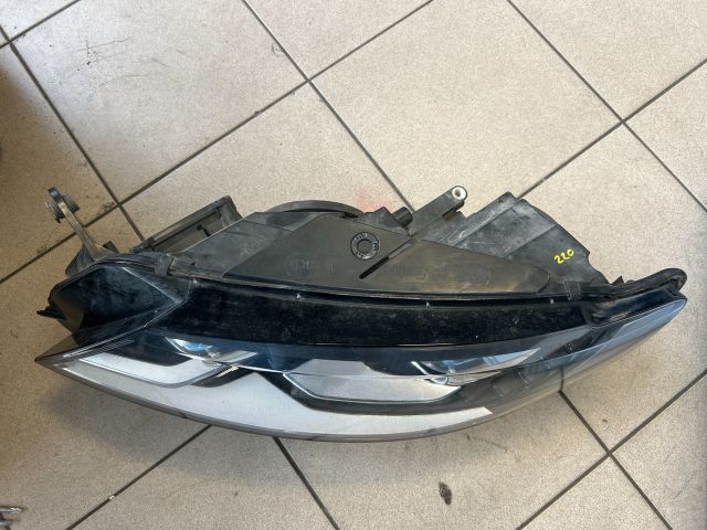 bontott VW PASSAT CC Bal Fényszóró