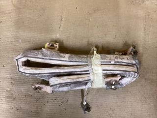 bontott VW PASSAT CC Bal Függönylégzsák és Oldallégzsák