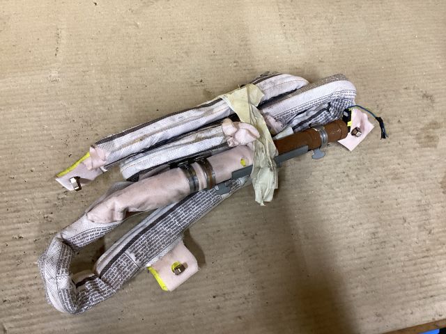 bontott VW PASSAT CC Bal Függönylégzsák és Oldallégzsák