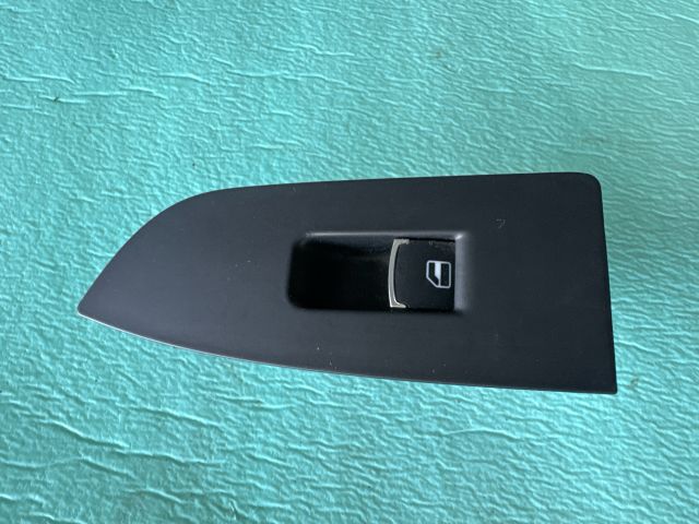 bontott VW PASSAT CC Bal hátsó Ablakemelő Kapcsoló