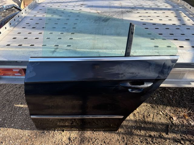 bontott VW PASSAT CC Bal hátsó Ajtó (Részeivel)