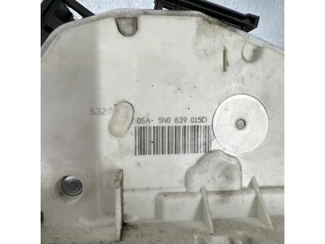 bontott VW PASSAT CC Bal hátsó Ajtózár