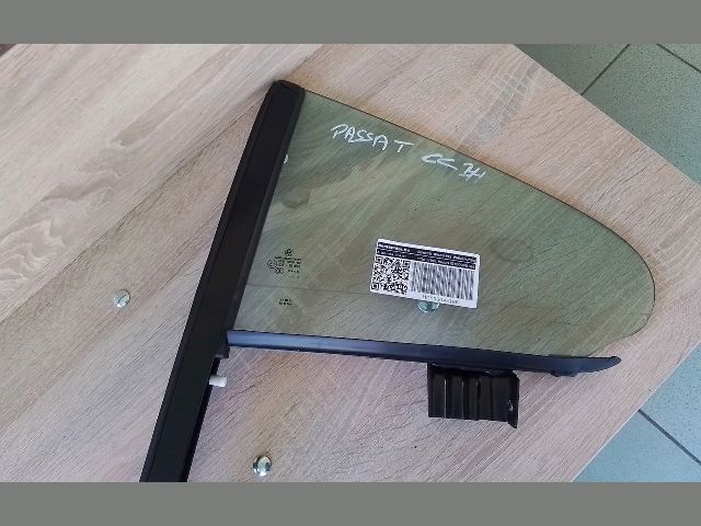 bontott VW PASSAT CC Bal hátsó Fixüveg (Ajtóban)