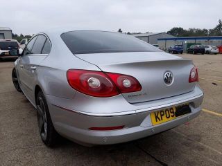 bontott VW PASSAT CC Bal hátsó Lökhárító Tartó (Műanyag)