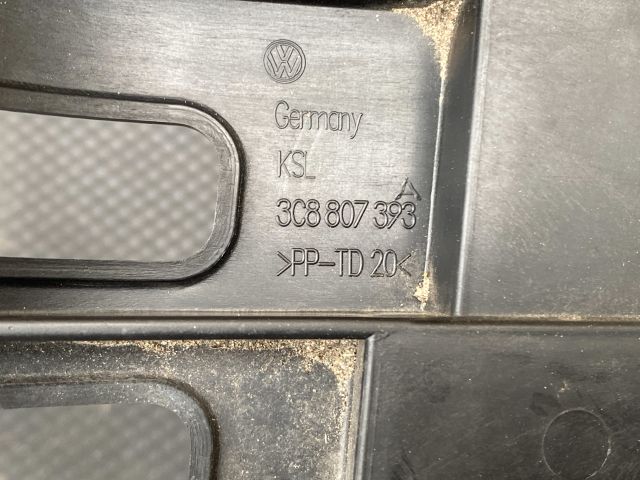 bontott VW PASSAT CC Bal hátsó Lökhárító Tartó (Műanyag)