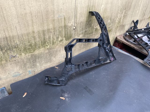 bontott VW PASSAT CC Bal hátsó Lökhárító Tartó (Műanyag)