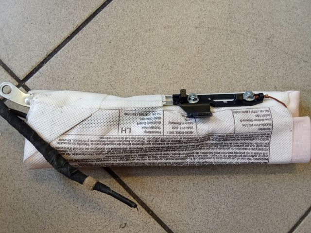 bontott VW PASSAT CC Bal Oldallégzsák