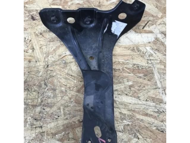 bontott VW PASSAT CC Bal Sárvédő Oldaltartó