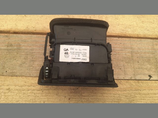 bontott VW PASSAT CC Bal Szellőző