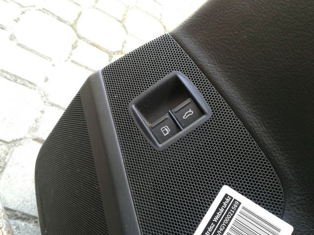 bontott VW PASSAT CC Csomagtérajtó Kapcsoló