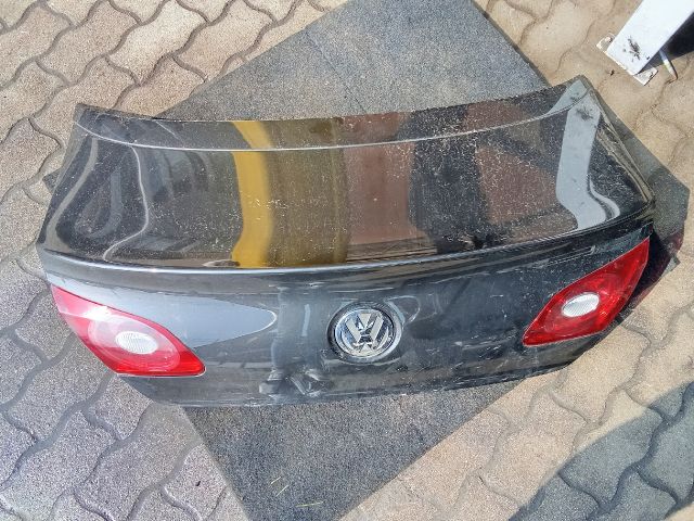 bontott VW PASSAT CC Csomagtérajtó (Részeivel)
