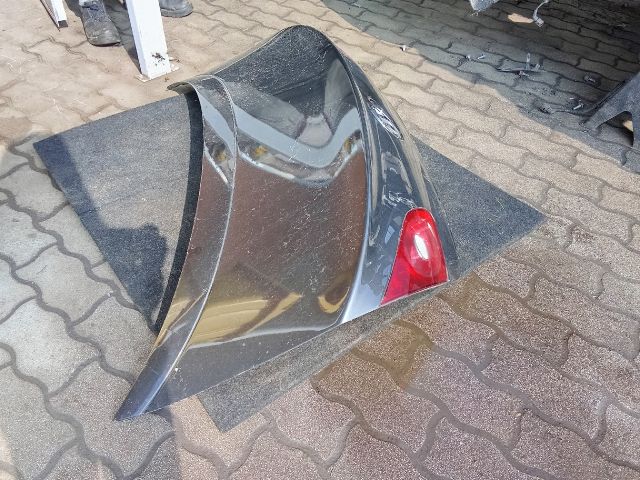 bontott VW PASSAT CC Csomagtérajtó (Részeivel)