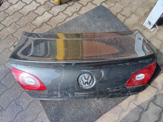 bontott VW PASSAT CC Csomagtérajtó (Részeivel)