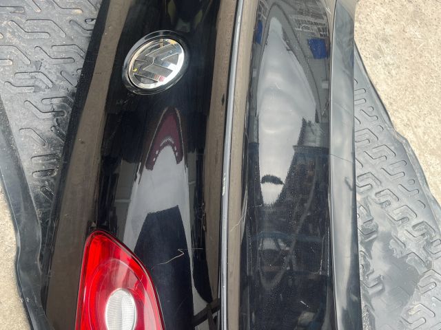 bontott VW PASSAT CC Csomagtérajtó (Részeivel)