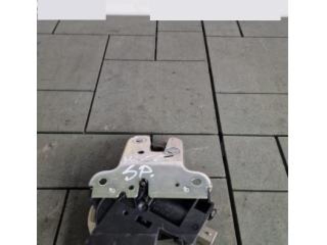 bontott VW PASSAT CC Csomagtérajtó Zárszerkezet