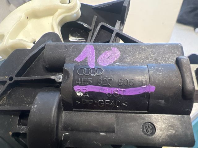 bontott VW PASSAT CC Csomagtérajtó Zárszerkezet