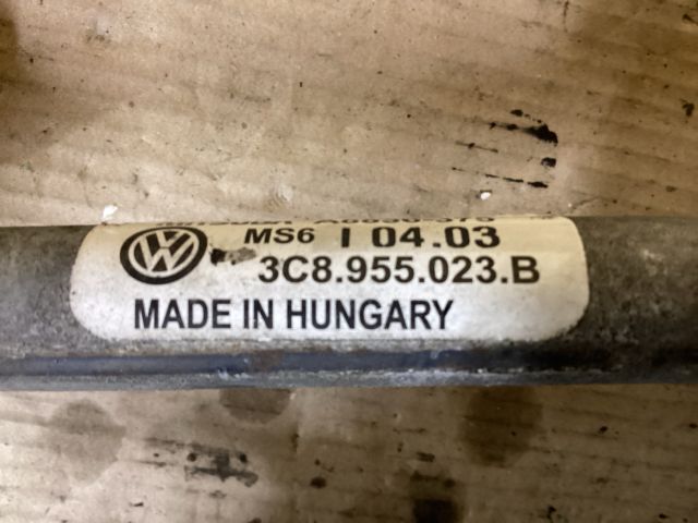 bontott VW PASSAT CC Első Ablaktörlő Szerkezet Motorral