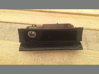 bontott VW PASSAT CC Első Hamutartó