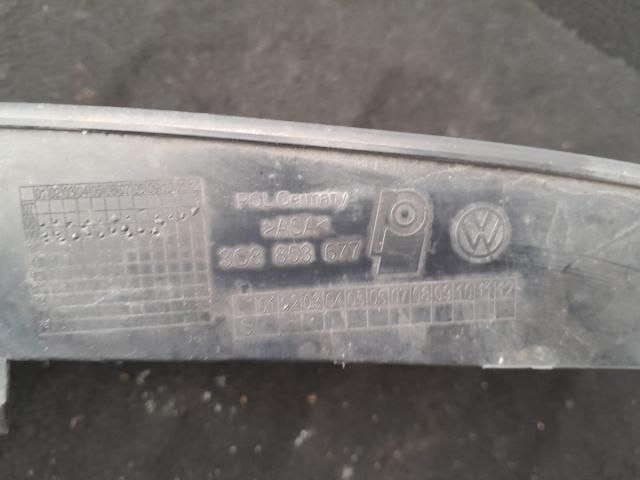 bontott VW PASSAT CC Első Lökhárító Alsó Középső Díszrács