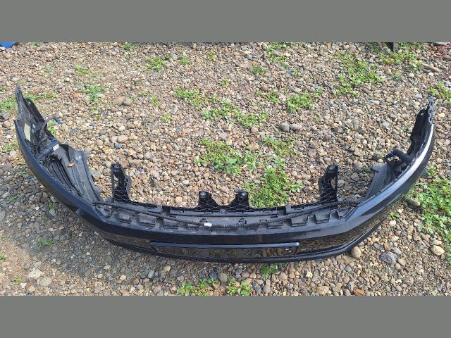 bontott VW PASSAT CC Első Lökhárító (Részeivel)