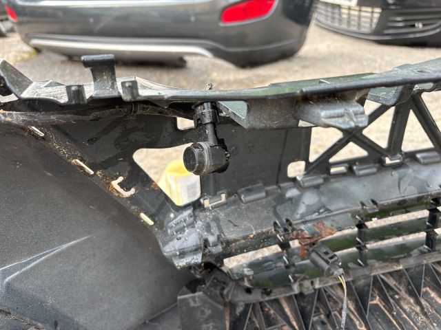 bontott VW PASSAT CC Első Lökhárító (Részeivel)