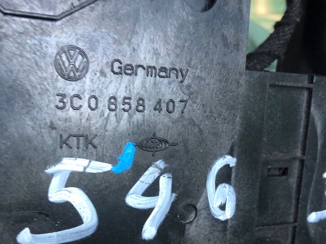 bontott VW PASSAT CC Első Tároló Rekesz