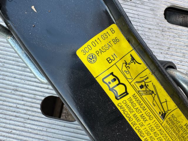 bontott VW PASSAT CC Emelő