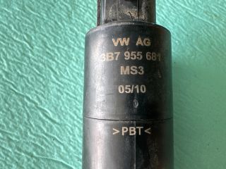 bontott VW PASSAT CC Fényszórómosó Szivattyú