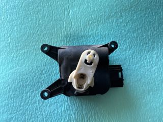 bontott VW PASSAT CC Fűtés Állító Motor